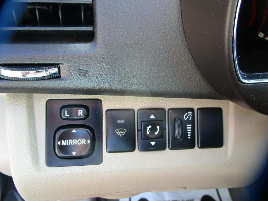 2010 Toyota Highlander Image 11