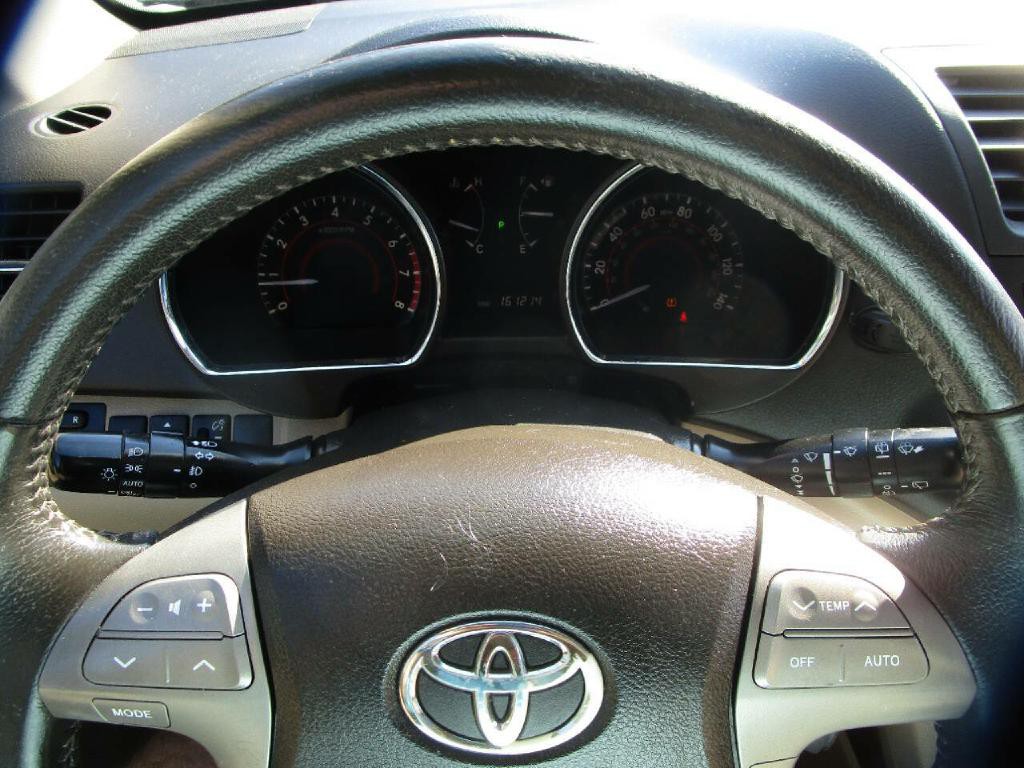 2010 Toyota Highlander Image 12