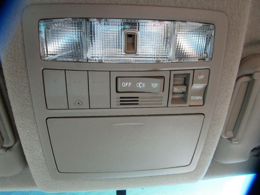 2010 Toyota Highlander Image 17