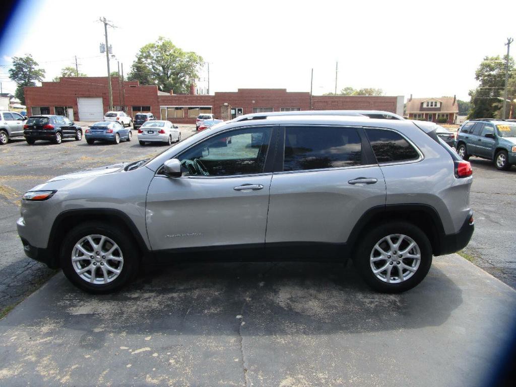 2016 Jeep Cherokee Image 1