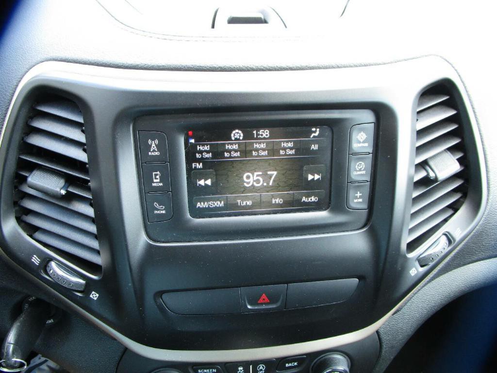 2016 Jeep Cherokee Image 14