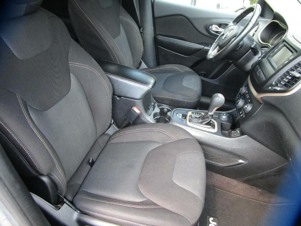 2016 Jeep Cherokee Image 21