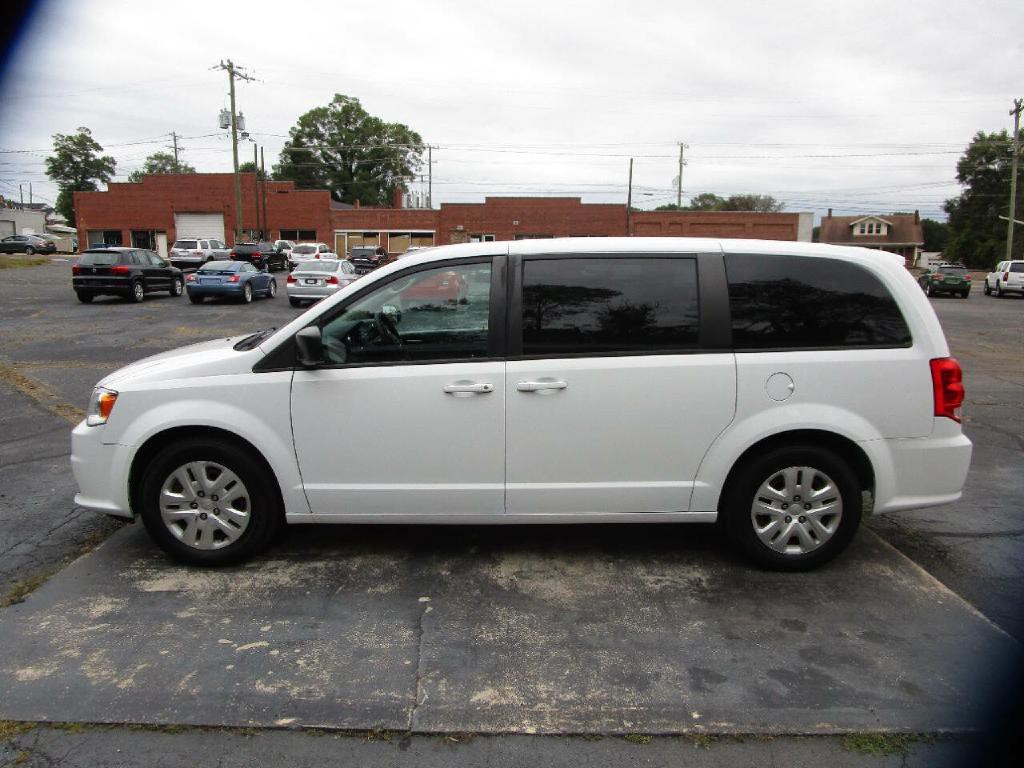 2018 Dodge Grand Caravan Image 1