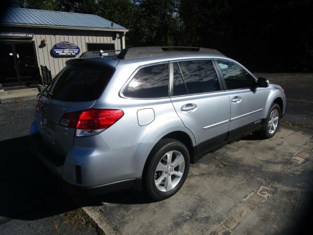 2013 Subaru Outback Image 5