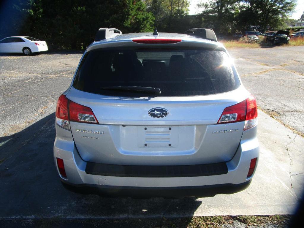 2013 Subaru Outback Image 6