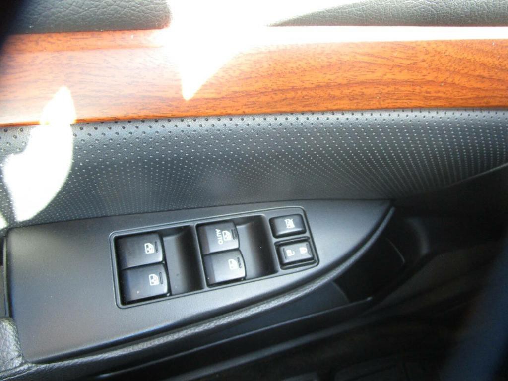 2013 Subaru Outback Image 10