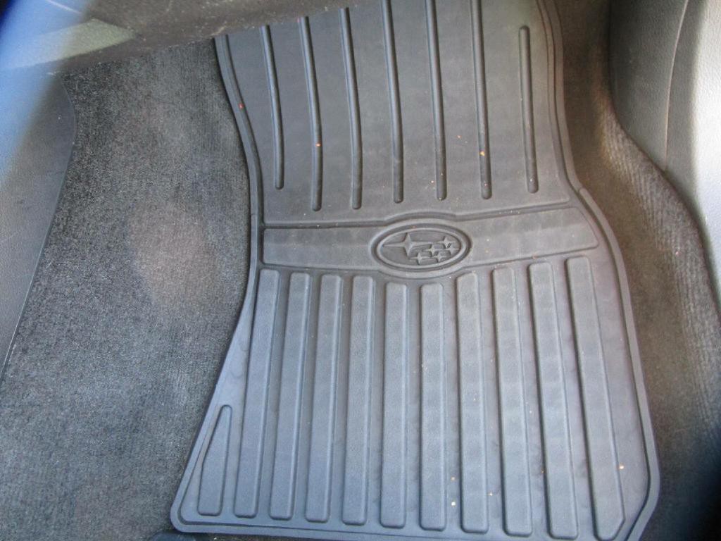2013 Subaru Outback Image 25