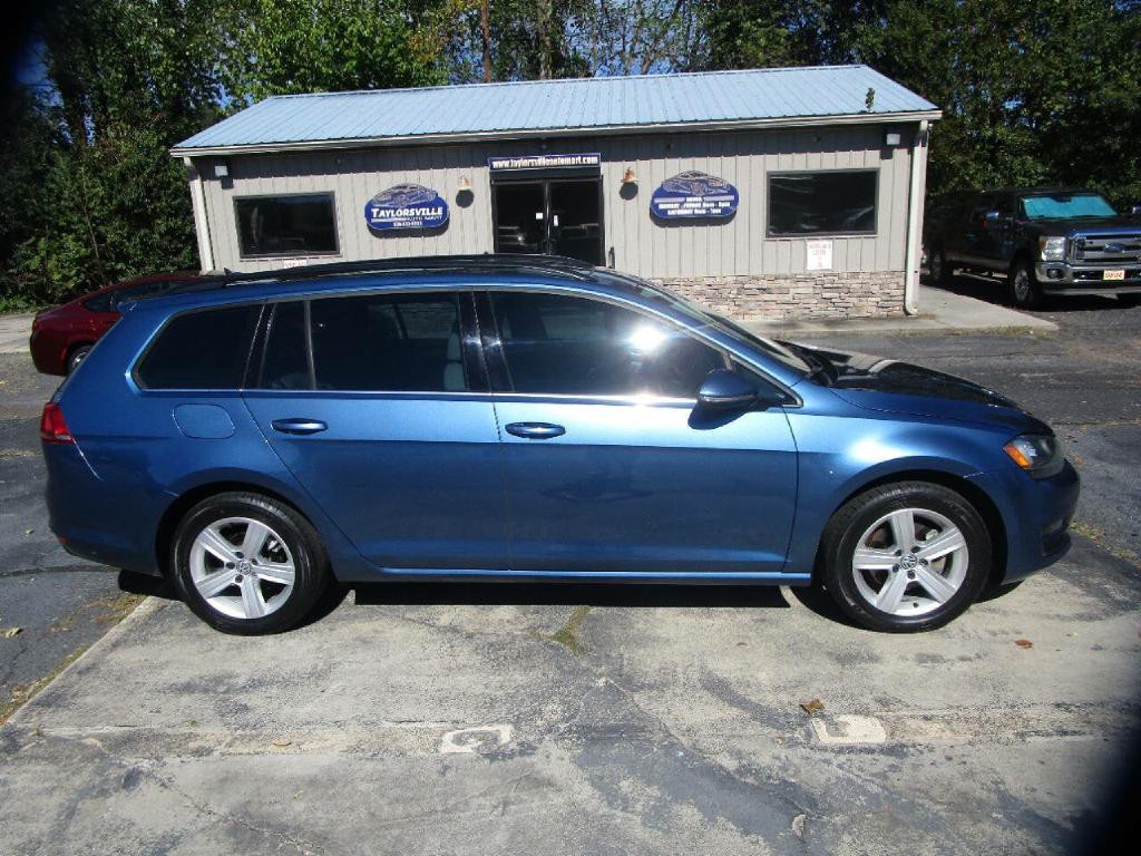 2015 Volkswagen Golf Image 5