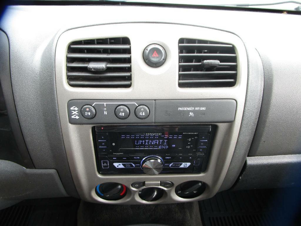 2006 Chevrolet Colorado Image 12
