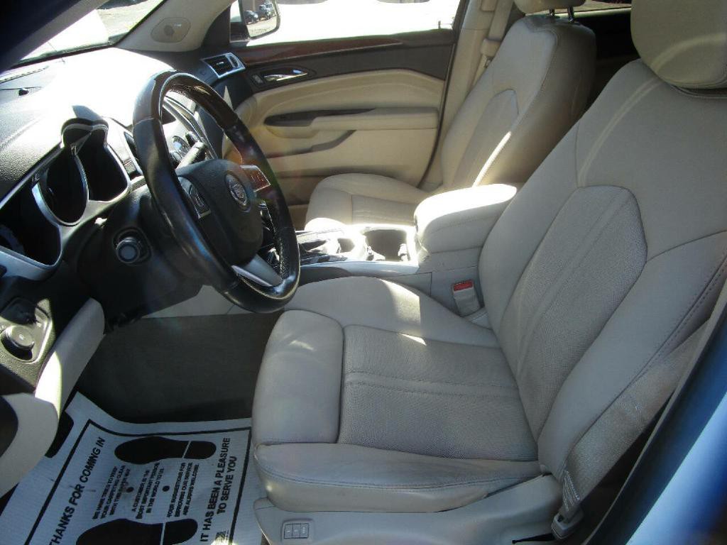 2012 Cadillac SRX Image 10