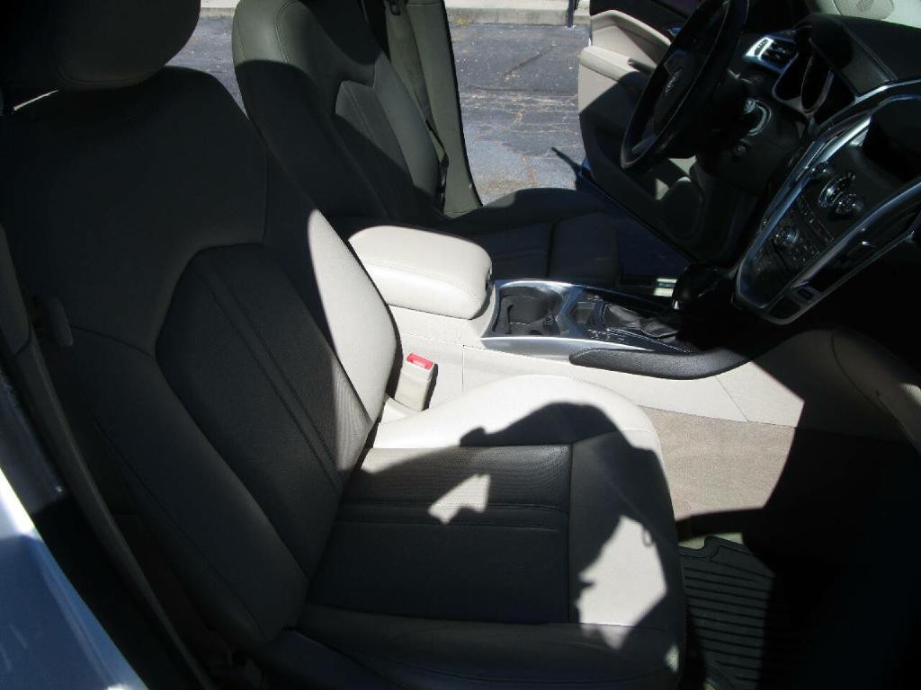 2012 Cadillac SRX Image 23