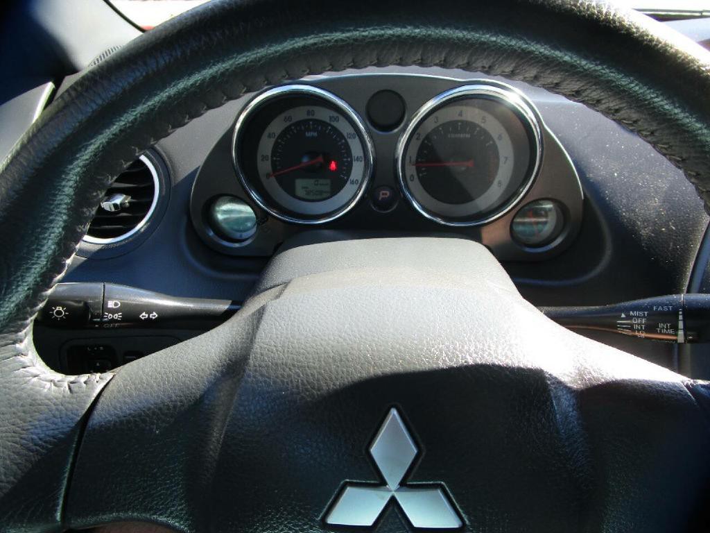 2009 Mitsubishi Eclipse Image 10