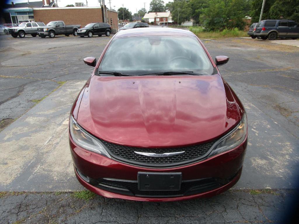 2015 Chrysler 200 Image 3