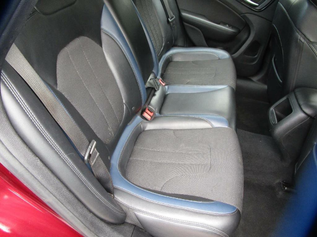 2015 Chrysler 200 Image 19