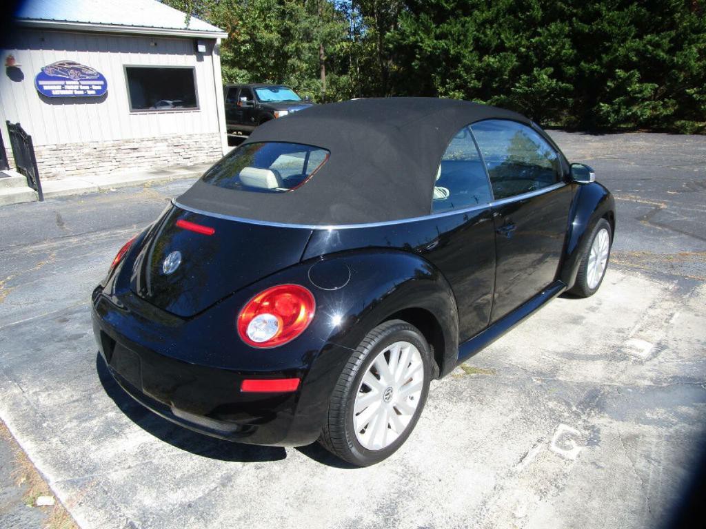 2008 Volkswagen Beetle Image 6