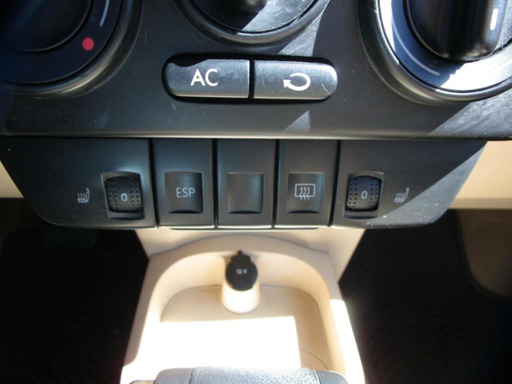 2008 Volkswagen Beetle Image 13