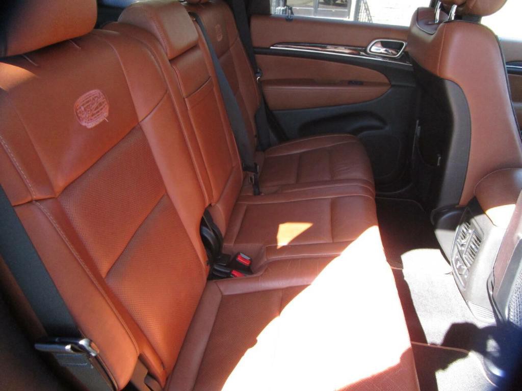 2012 Jeep Grand Cherokee Image 23