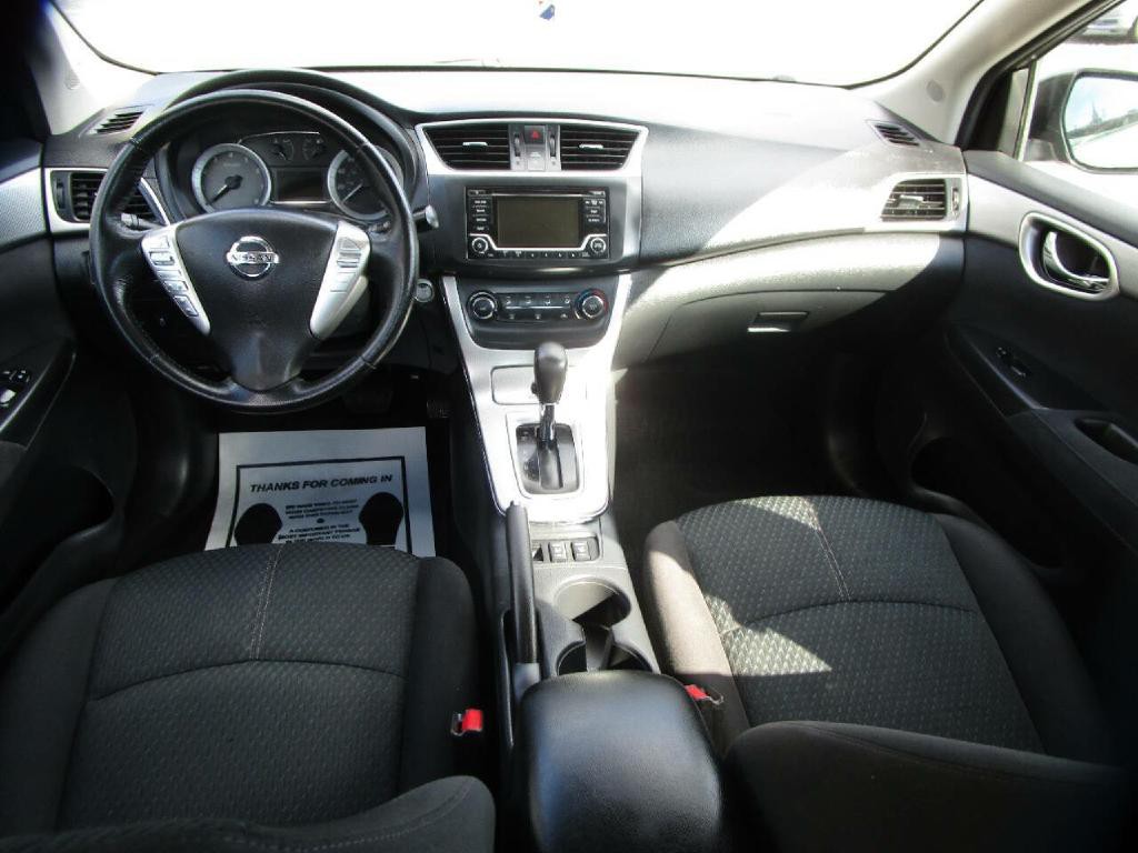 2015 Nissan Sentra Image 9