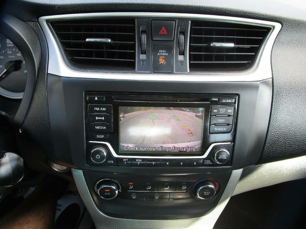 2015 Nissan Sentra Image 14