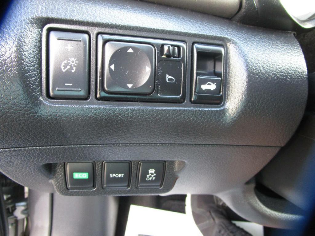 2015 Nissan Sentra Image 17