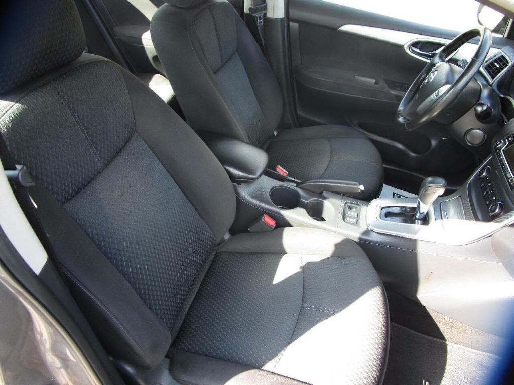 2015 Nissan Sentra Image 21