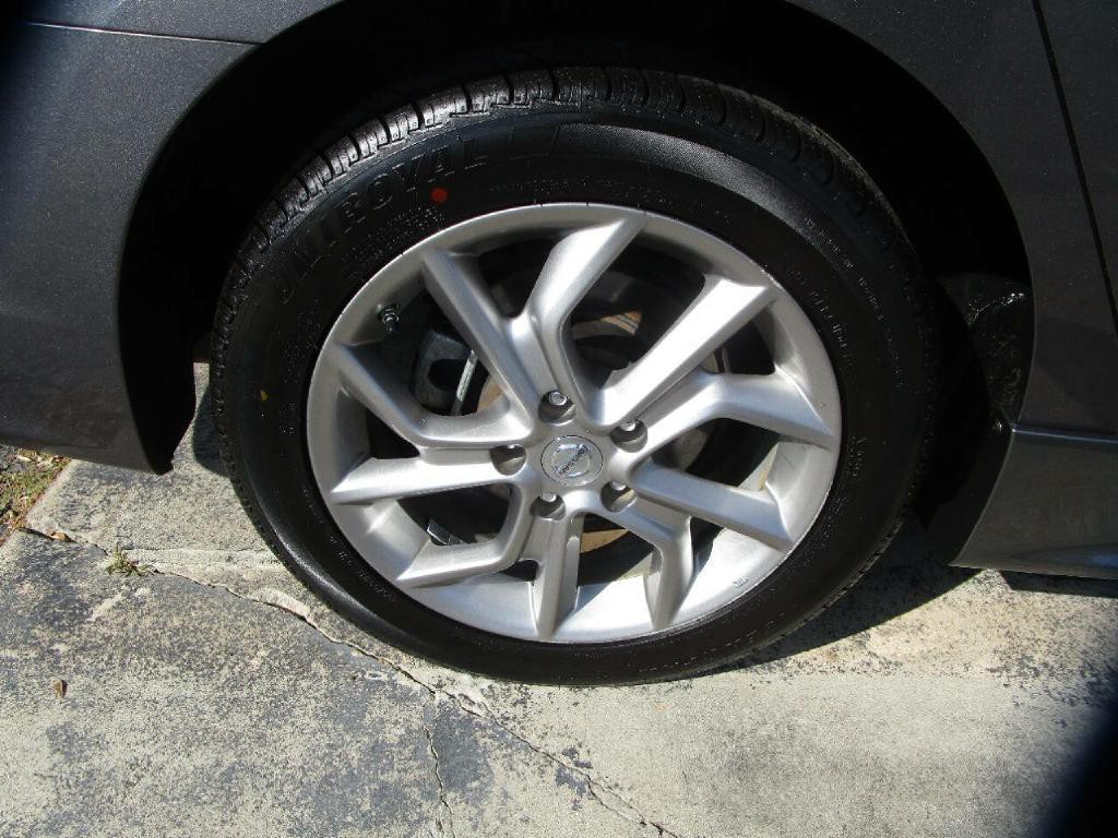 2015 Nissan Sentra Image 23