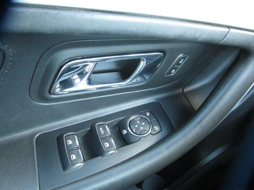 2013 Ford Taurus Image 11