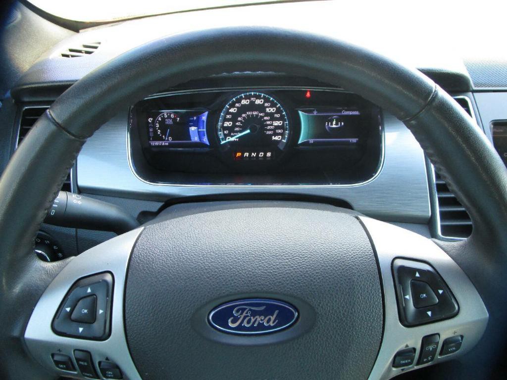 2013 Ford Taurus Image 12