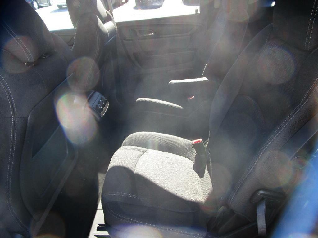 2014 GMC Acadia Image 17