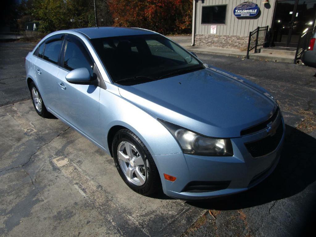 2011 Chevrolet Cruze Image 4