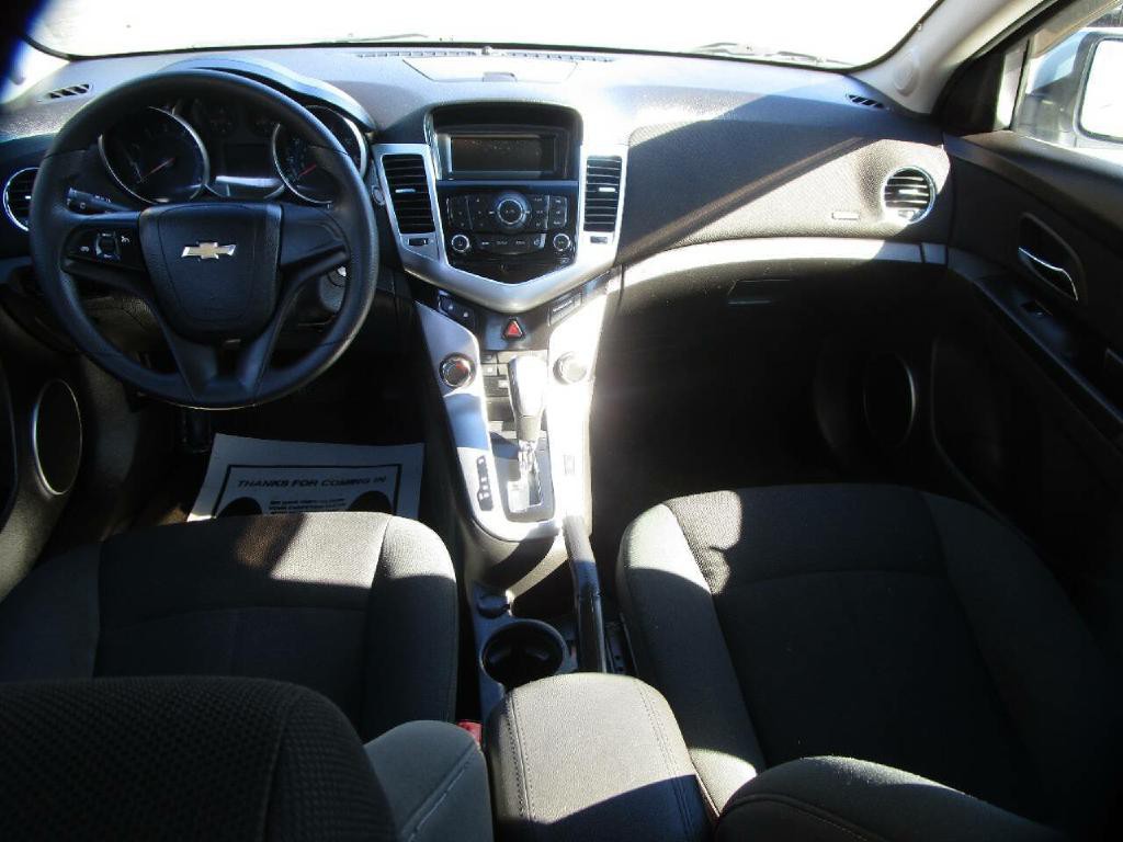 2011 Chevrolet Cruze Image 9