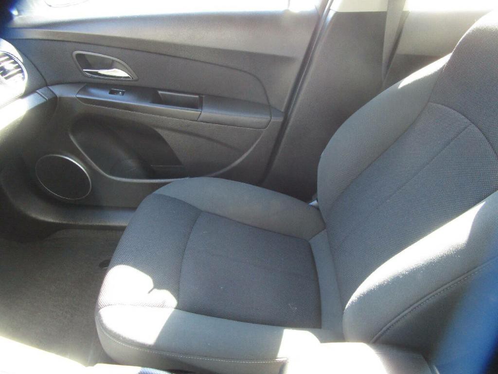 2011 Chevrolet Cruze Image 16