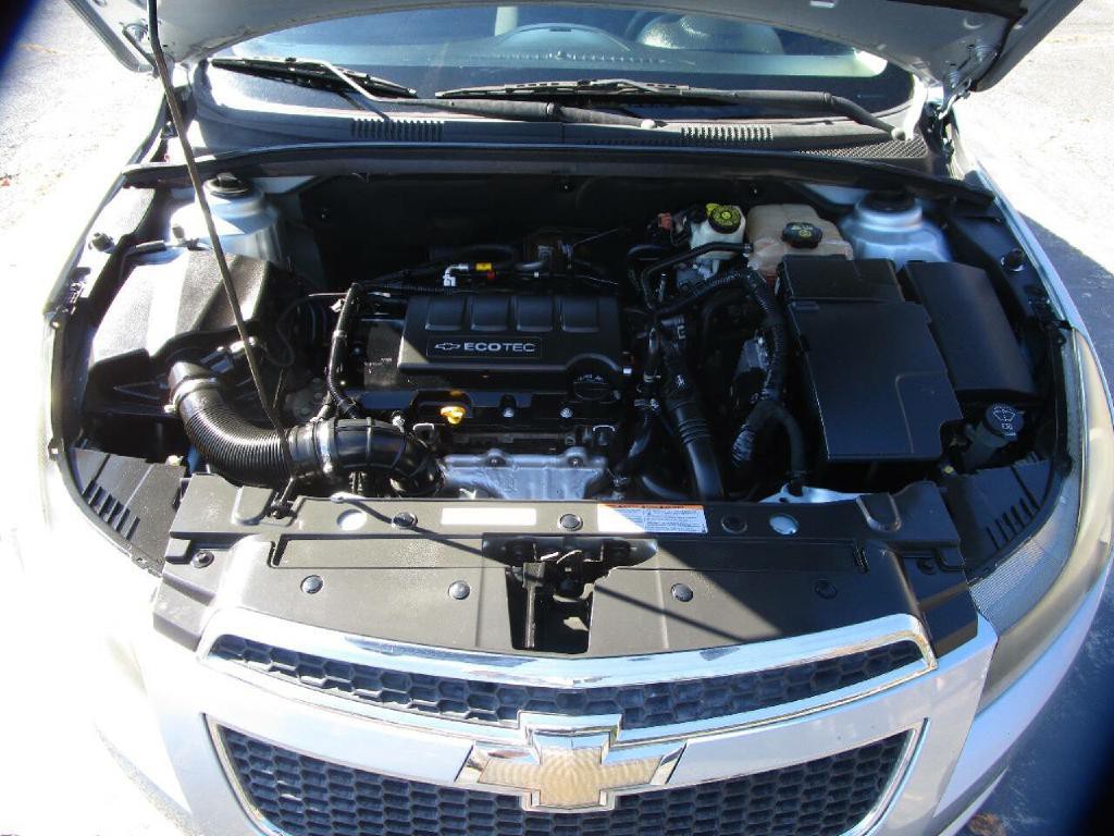 2011 Chevrolet Cruze Image 21