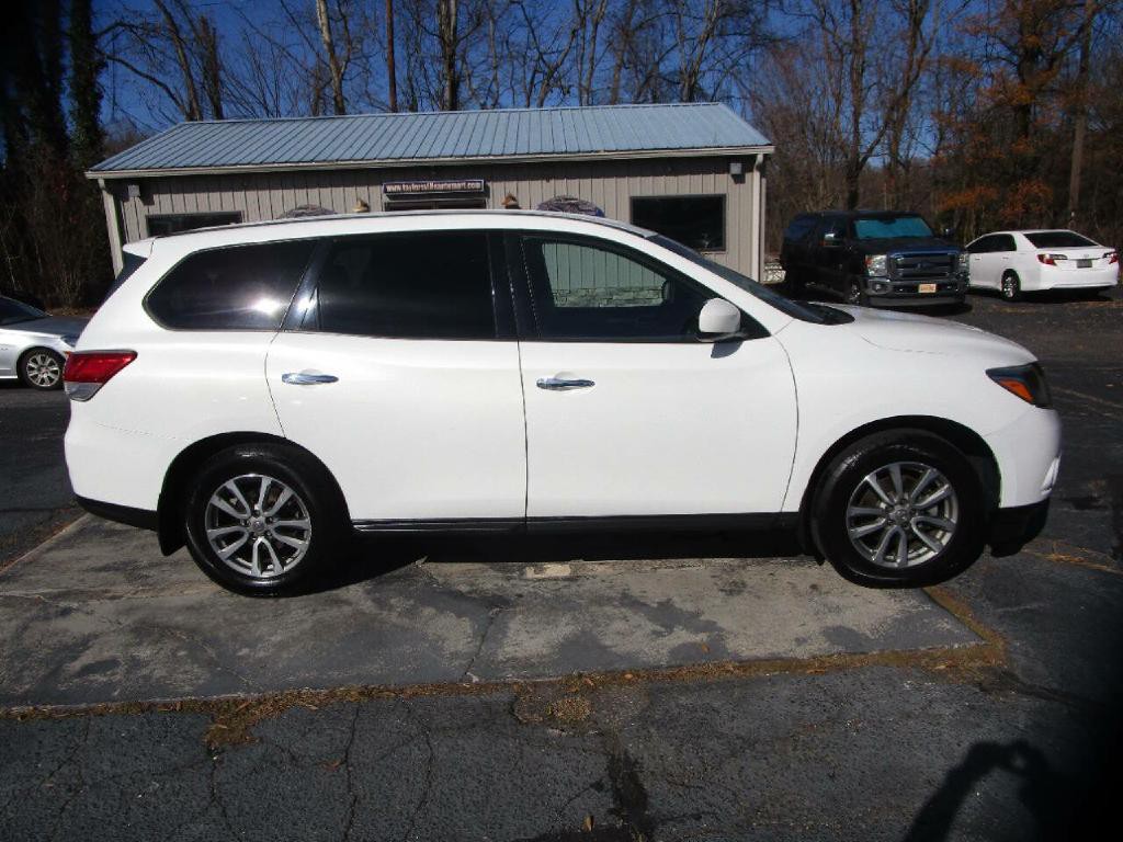 2014 Nissan Pathfinder Image 5