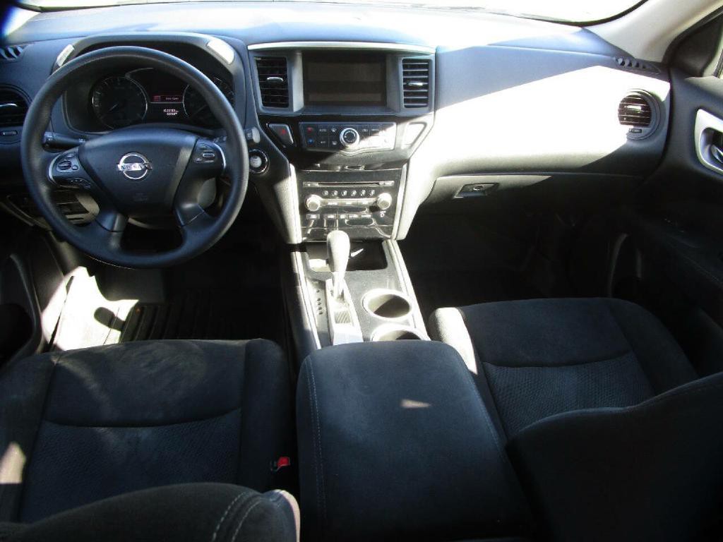 2014 Nissan Pathfinder Image 9