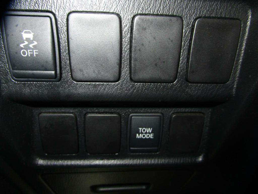 2014 Nissan Pathfinder Image 17