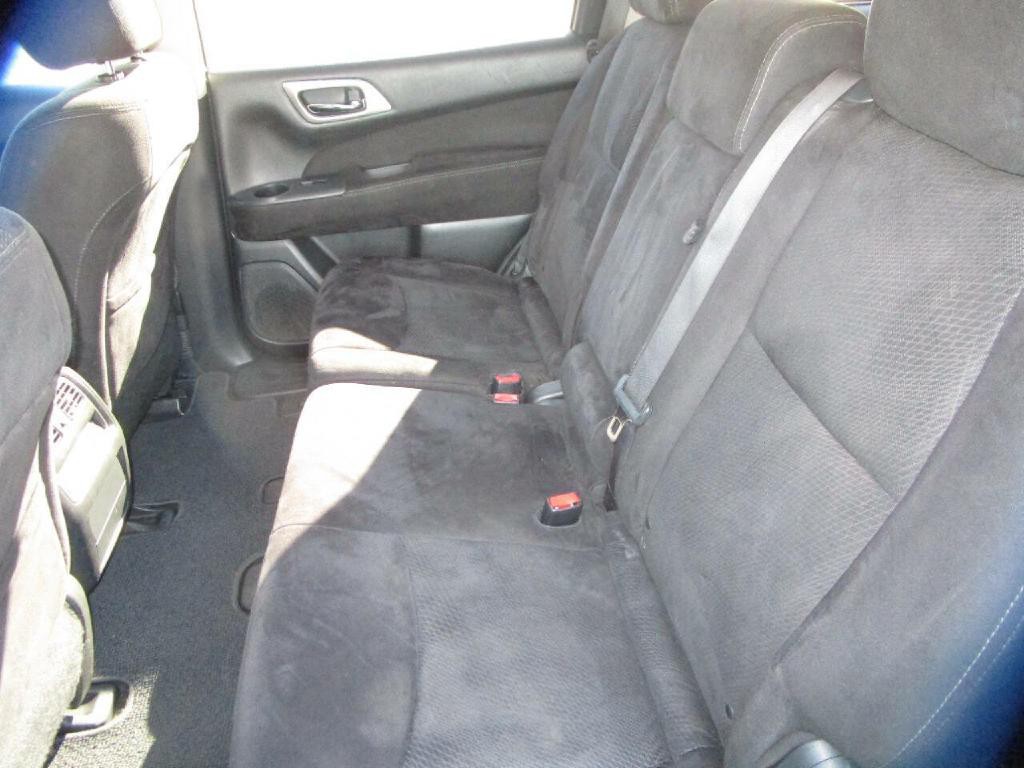 2014 Nissan Pathfinder Image 18
