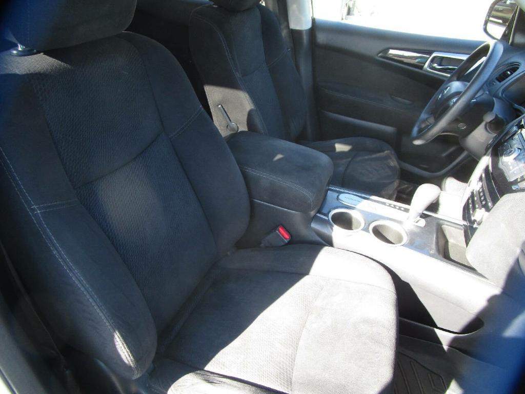 2014 Nissan Pathfinder Image 23