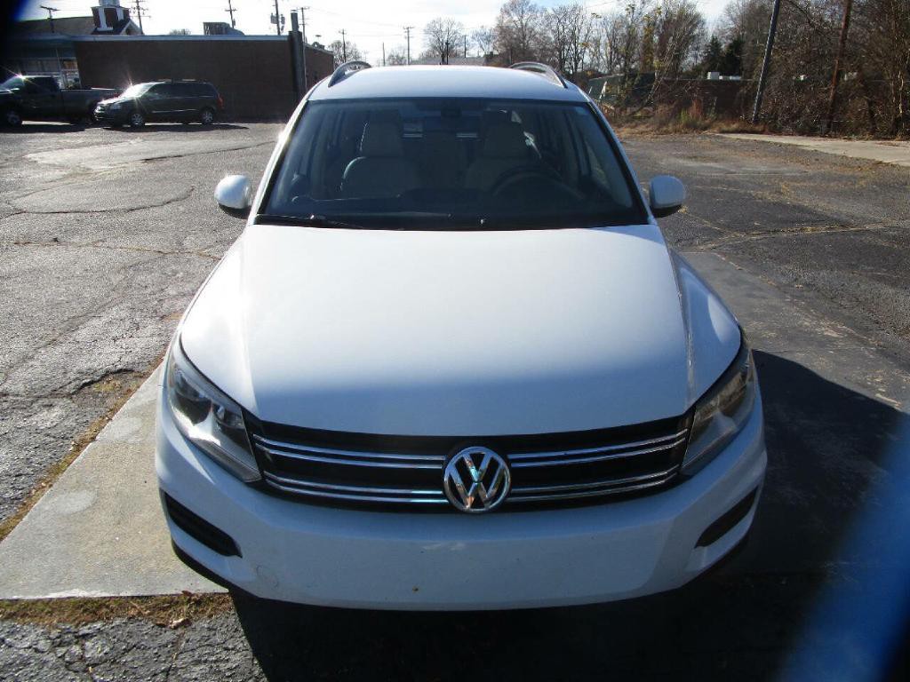 2017 Volkswagen Tiguan Image 3