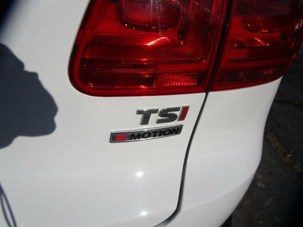 2017 Volkswagen Tiguan Image 24