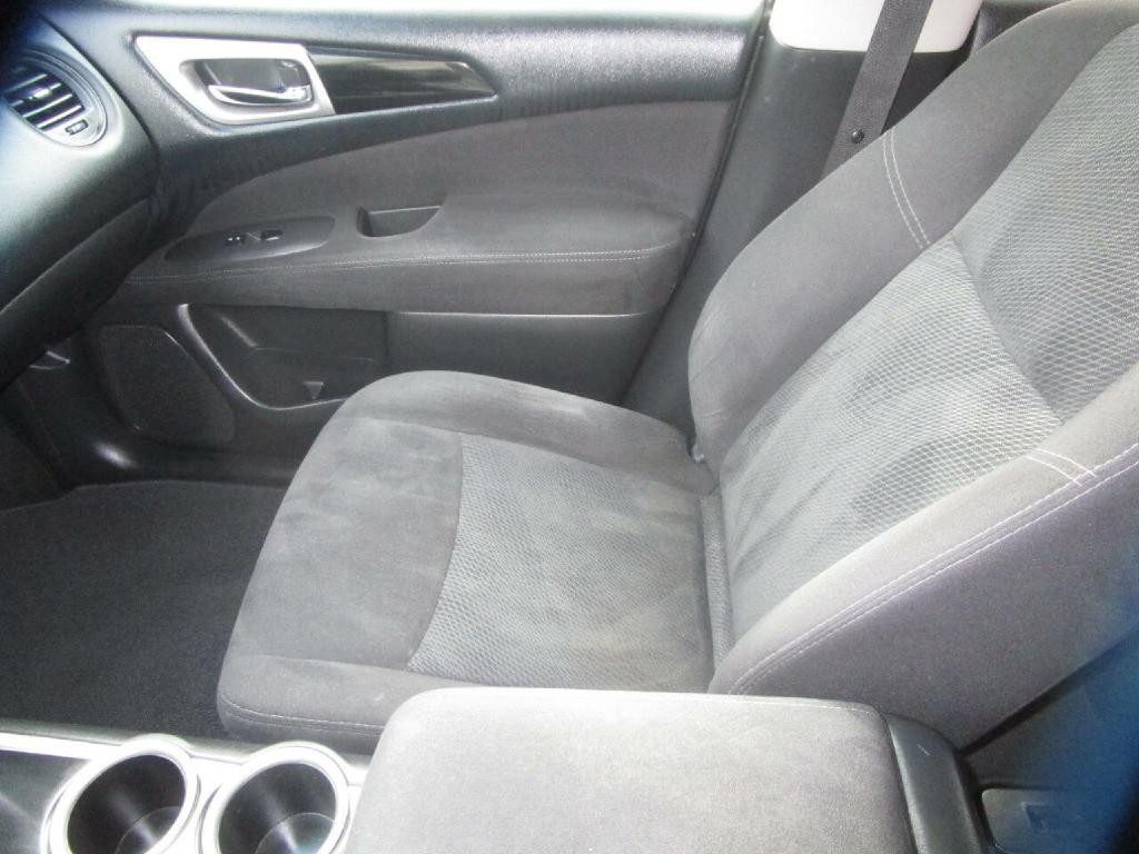 2014 Nissan Pathfinder Image 16