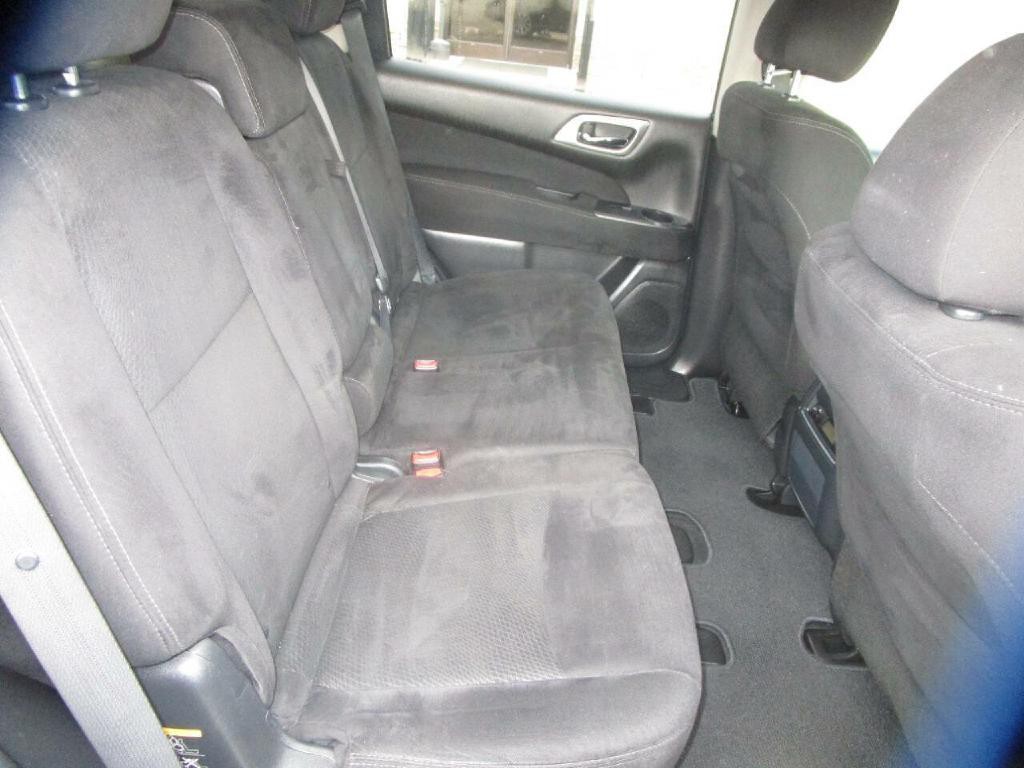 2014 Nissan Pathfinder Image 21