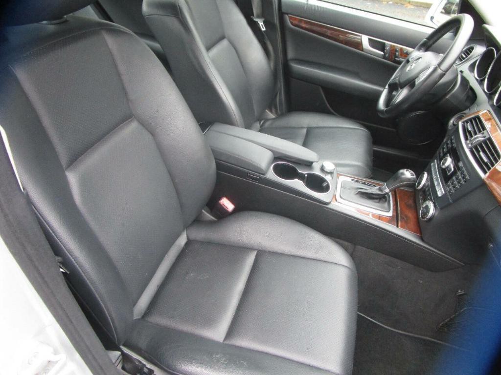 2014 Mercedes-Benz C-Class Image 23