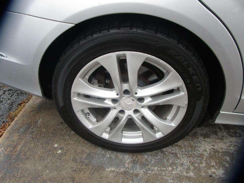 2014 Mercedes-Benz C-Class Image 24