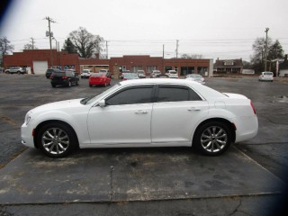 Image for 2017 Chrysler 300 Limited ID: 7062917