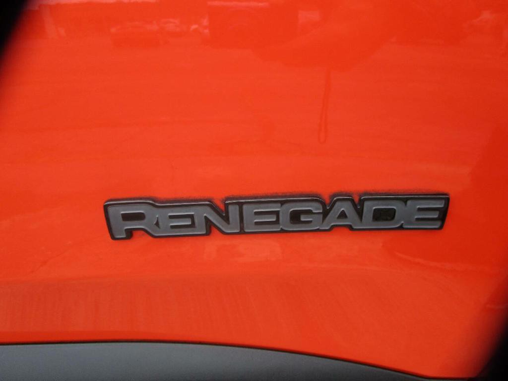 2018 Jeep Renegade Image 24