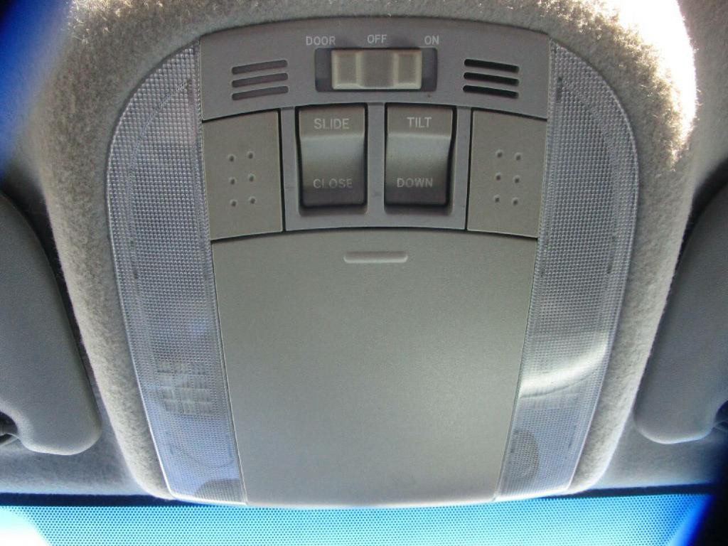 2013 Toyota Corolla Image 15