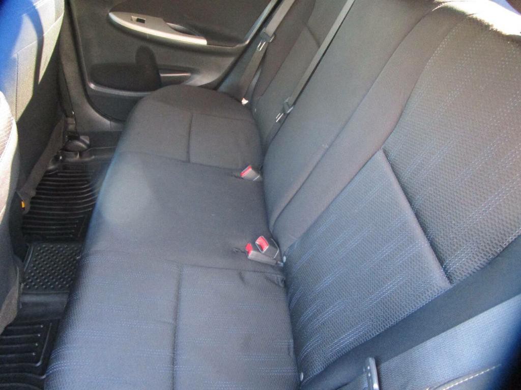 2013 Toyota Corolla Image 18