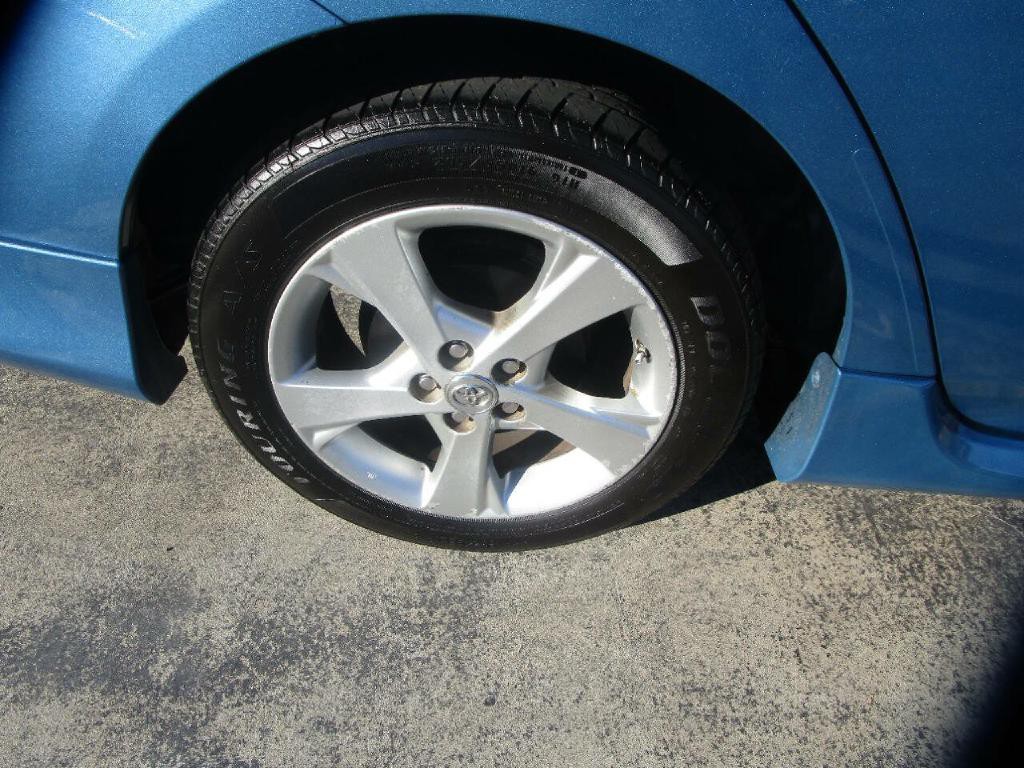 2013 Toyota Corolla Image 23