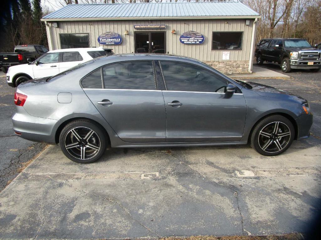 2017 Volkswagen Jetta Image 5